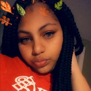 Meet your Posher, Alexah